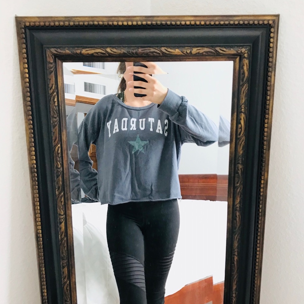 Saturday & Star Graphic Cropped Sweater